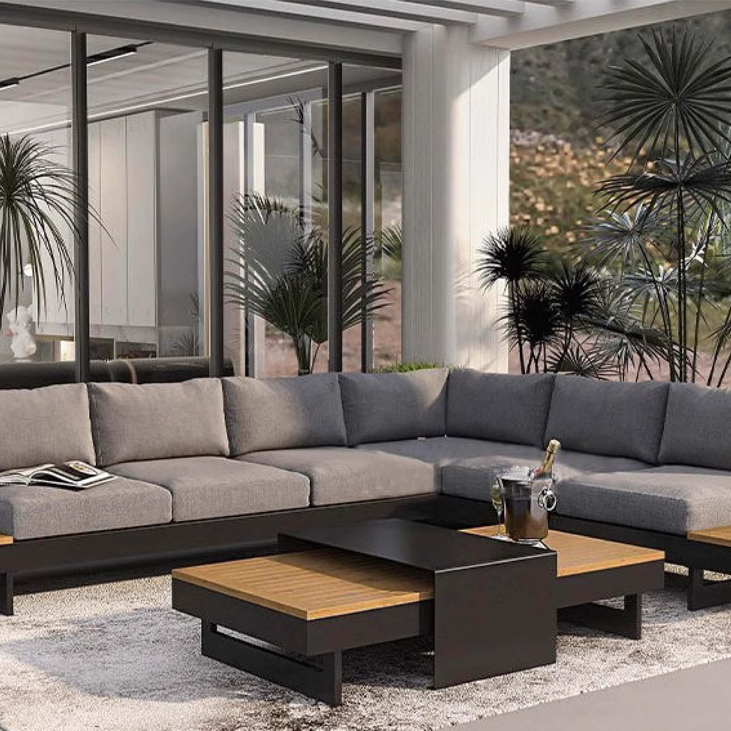 โต๊ะกลางแจ้ง